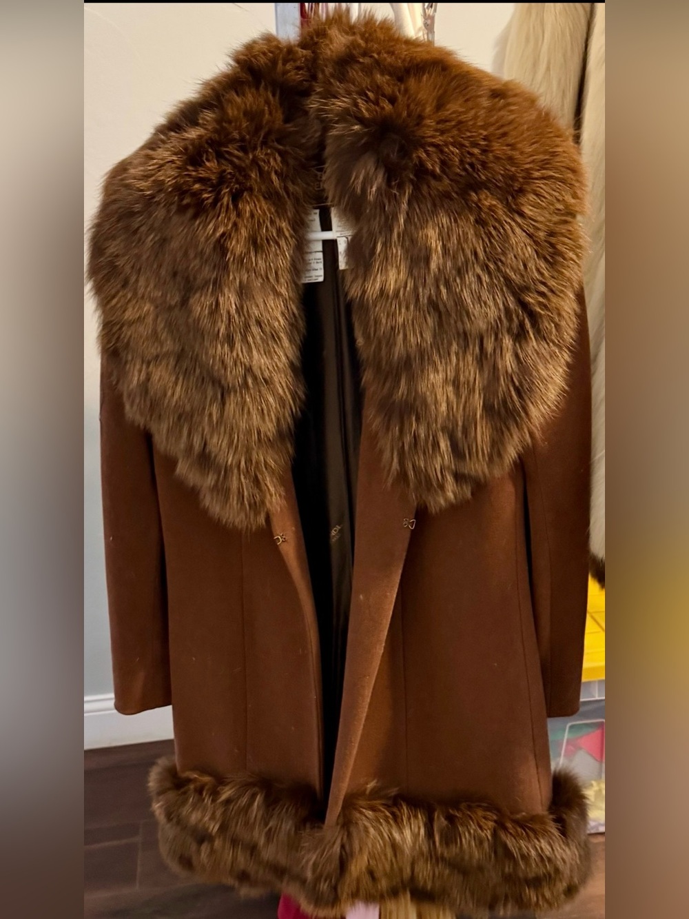VINTAGE FENDI Brown 100% Virgin Wool Pea Coat with Blue Fox Fur. MINT CONDITION!